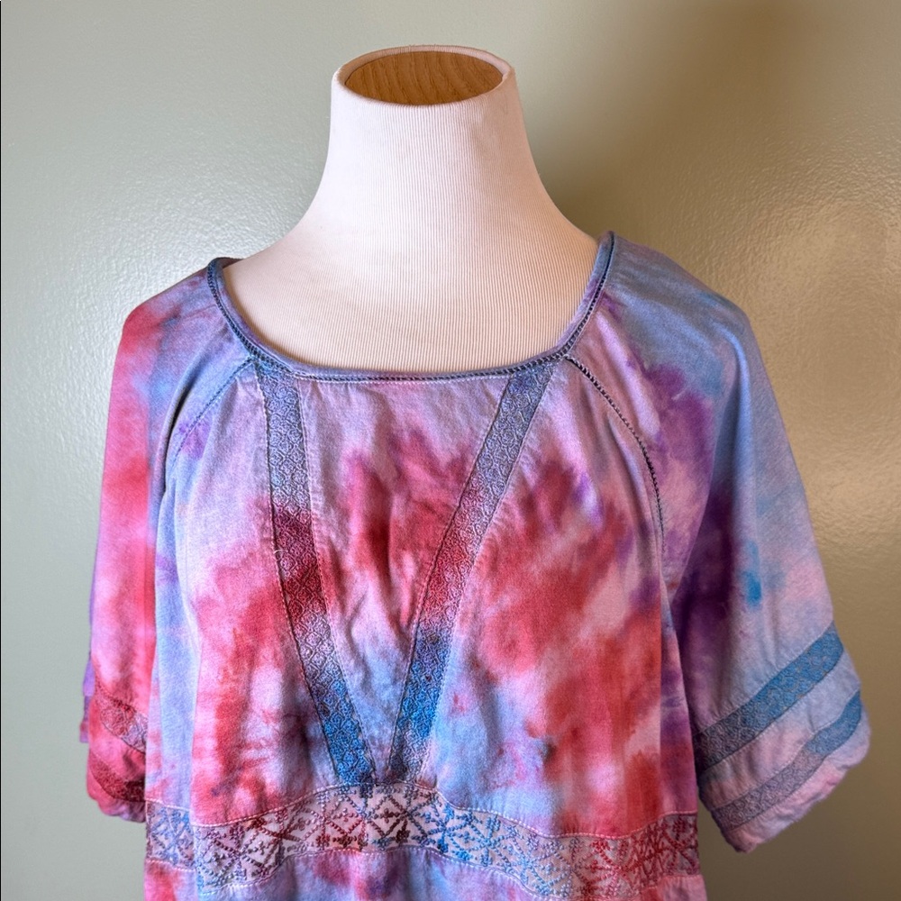 Tie-Dye Women's Top - Picture 2 of 8